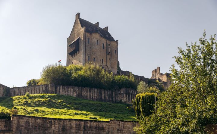 larochette-castle-c-anne-lommel-3-imx.jpg