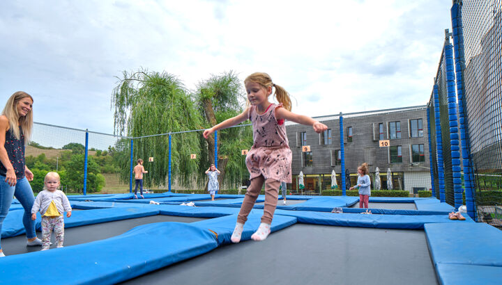 youth-hostel-echternach-trampoline-10.jpg