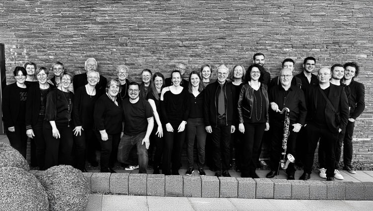 https://storage.googleapis.com/lu-echo-prod-experiences/G577j_0c_FIUpvwzP4_p/eisleker-gospelchouer-band-UnumKh/E-isleker-Gospelchouer-c-All-rights-reserved-WEB_main.jpg