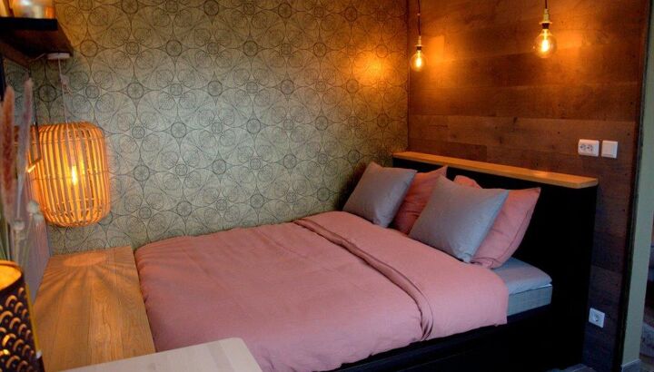 eppeltree-hideaway-cabin-muellerthal-luxemburg-bedroom-1-small.jpg