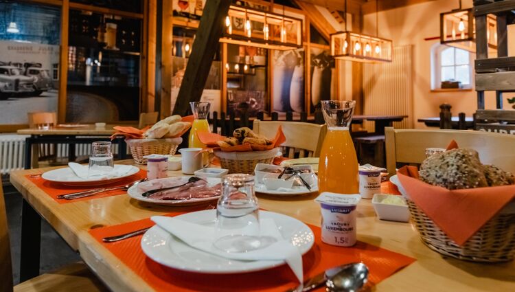 hotel-cornelyshaff-restaurant.jpg