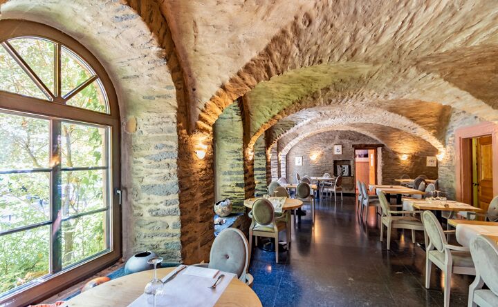 restaurant-2.jpg