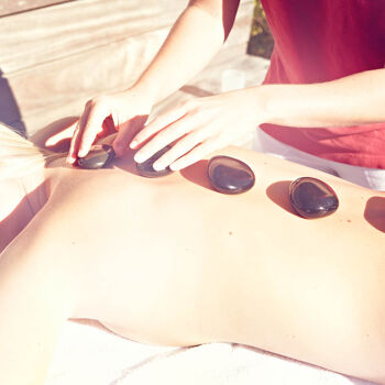site_spa_soin_lastone-therapy-dos-femme-exterieur-3_1880x1160.jpg
