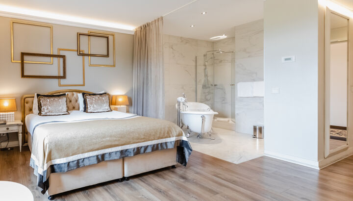 superior-rooms-2.jpg