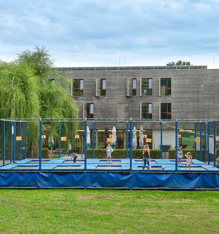 youth-hostel-echternach-trampoline-9.jpg