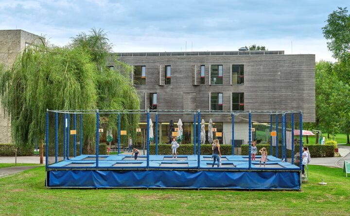 youth-hostel-echternach-trampoline-9_1.jpg