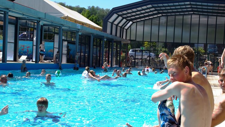 zwembad-camping-nommerlayen_web.jpg