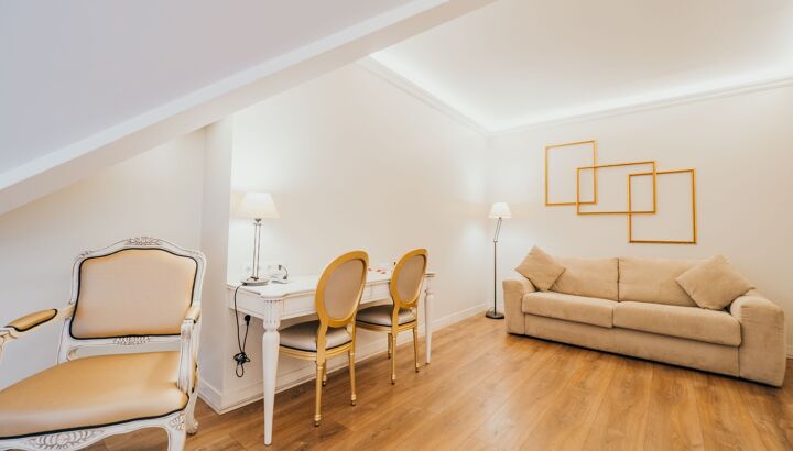 https://static.cubilis.eu/portal/Chateau_d-Urspelt-Luxembourg_/fotos/cew-chateau-urspelt-executive-810-08-sd.jpg