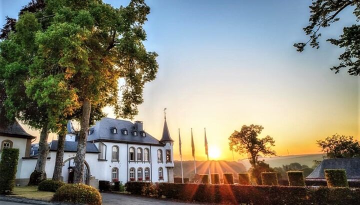 https://static.cubilis.eu/portal/Chateau_d-Urspelt-Luxembourg_/fotos/chateau-urspelt-2020-seasonal-ambiance-summer-spring-autumn-winter-6.jpeg