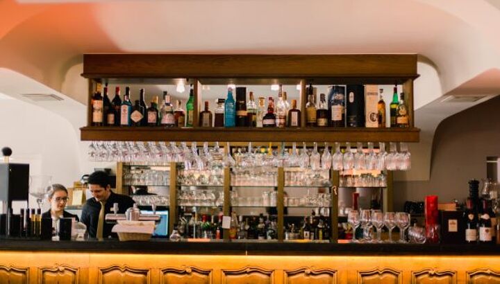 https://static.cubilis.eu/portal/Chateau_d-Urspelt-Luxembourg_/fotos/mini-resto.jpg