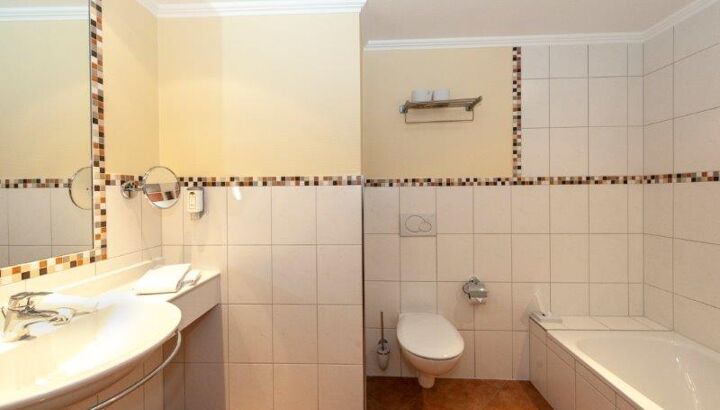 https://static.cubilis.eu/portal/hotel-belle-vue-vianden_/fotos/luxe-badkamer-1.jpg