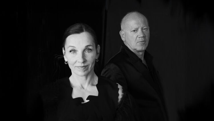 https://storage.googleapis.com/lu-echo-prod-experiences/G577j_0c_FIUpvwzP4_p/meret-becker-dietmar-loffler-interpretieren-barbara-JfVIjJ/Meret-Becker-DietmarLoeffler-c-Joachim-Gern_WEB_main.jpg