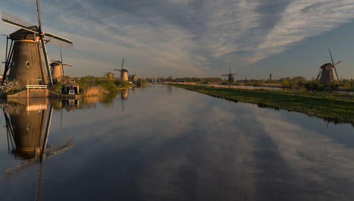 https://storage.googleapis.com/lu-echo-prod-experiences/GGdVYVh1aC5Ixoz56p-e/exploration-du-monde-les-pays-bas-amsterdam-ag2tEe/PAYS-BAS-4_main.jpg