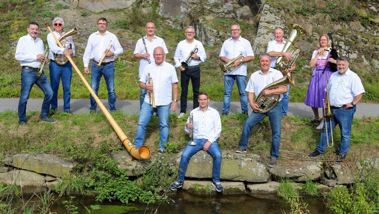 https://storage.googleapis.com/lu-echo-prod-experiences/lxfwcT2e03YSc7wTfxzo/concert-waarkdall-musikanten-ONPlO3/Echo-Concert-Waarkdall-Musikanten_main.jpg