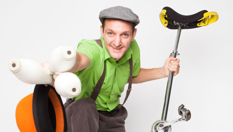 https://storage.googleapis.com/lu-echo-prod-experiences/lxfwcT2e03YSc7wTfxzo/participatory-circus-and-theatre-standart-NWF113/Echo-StandArt_main.jpg