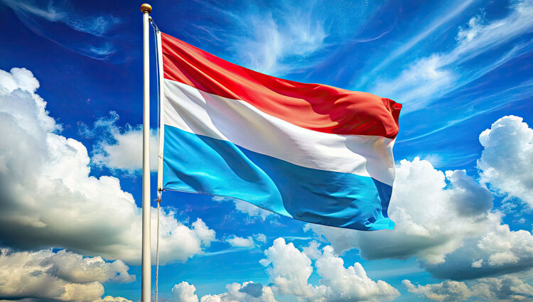 https://storage.googleapis.com/lu-echo-prod-experiences/lxfwcT2e03YSc7wTfxzo/public-celebration-of-national-day-aTRXch/Echo-Nationalfeierdag_main.jpg